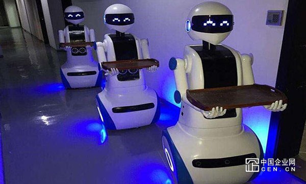 莫让服务机器人从“智能”到“弱智”