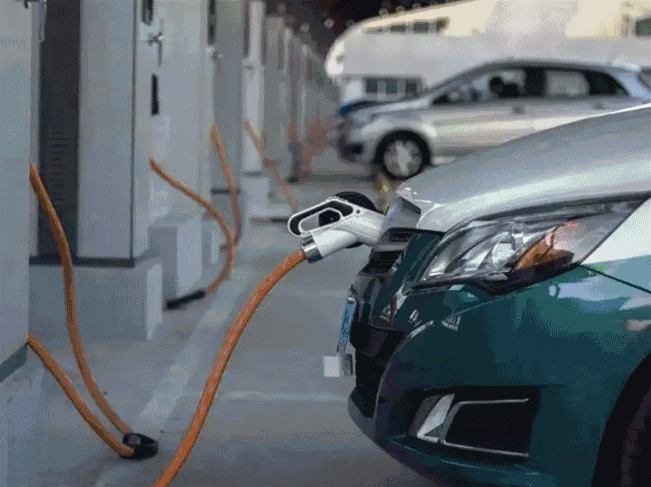 新能源汽车换电再出发主要服务运营车辆