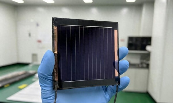 南京大学全钙钛矿叠层太阳能组件发电效率刷新世界纪录